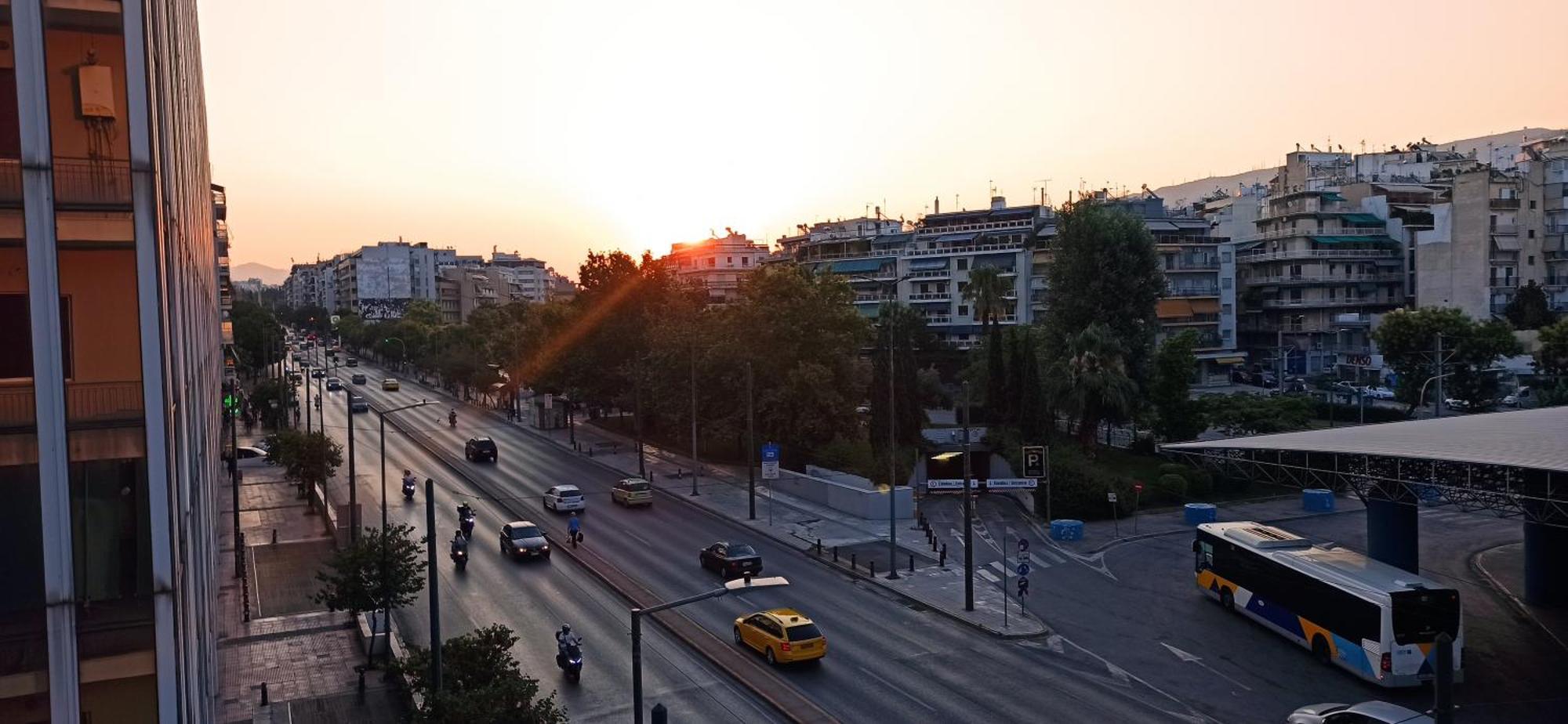 Chris'S Athens Home In The Center Of Everything Eksteriør billede
